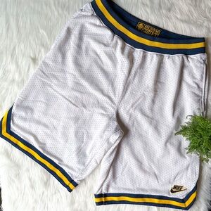 Vintage Rare Nike Basketball Shorts Supreme Court White Blue Yellow Shorts XL